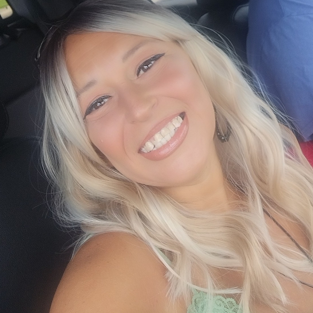 Meet your Posher, Candy